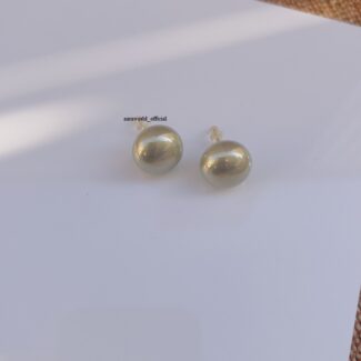 Grey Round Pearl Studs