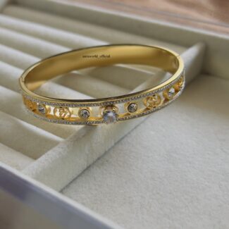 Round White Crystal Bracelet