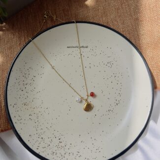 Sea Shell With Red White Pearl Necklace