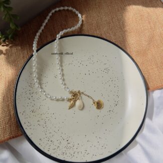 Shell Pearl Necklace