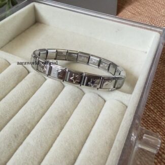 Silver Tone Star Charm Bracelet